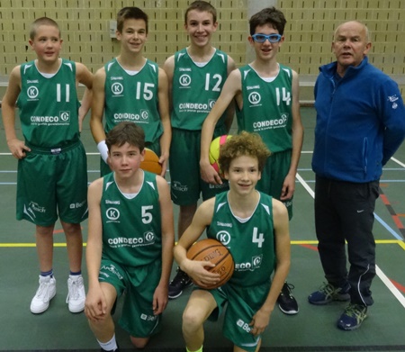 Basketjongens naar tweede ronde