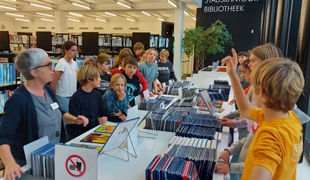 Op bezoek in de bib