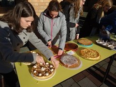 Meer dan 700 euro voor goede doel! Meer dan 700 euro voor goede doel!