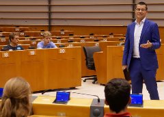 Oud-leerling Sander Loones wordt minister! Oud-leerling Sander Loones wordt minister!