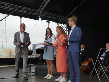 Stemmige proclamatie in zomerarena