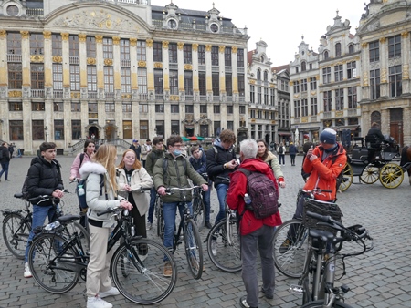 Zesdes doorkruisen Brussel